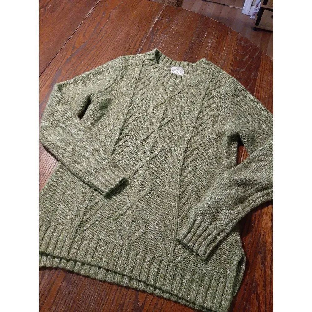 Medium St Johns Bay Long Sleeve Round Neck Knit Sweater with Side Slits
